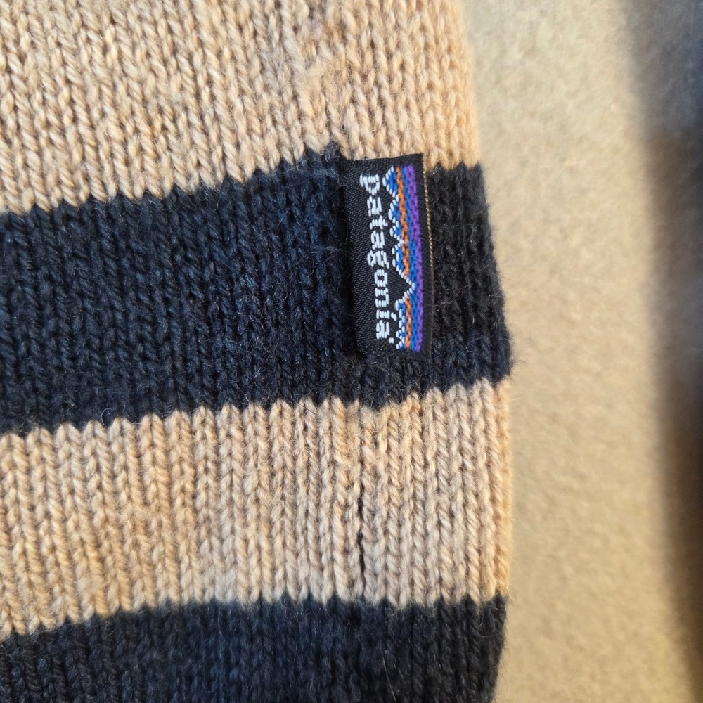Patagonia Mens Lambswool‎ Blend Striped Crew Neck Sweater Navy Tan Med Gorpcore - Picture 4 of 8